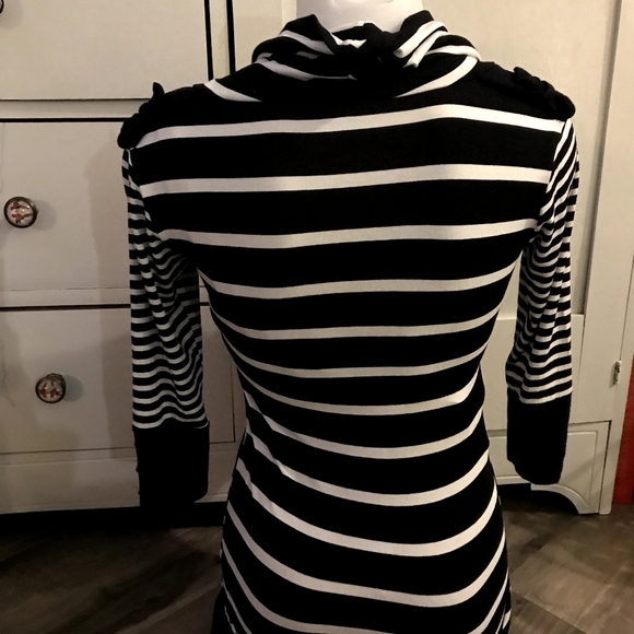 Jane Norman Top Striped Black & White Size 10 - Picture 3 of 5